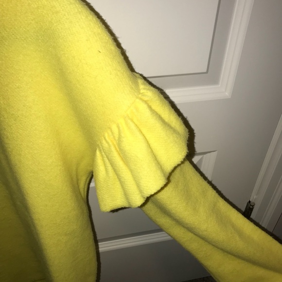 Zara Yellow Sweater - Picture 4 of 4